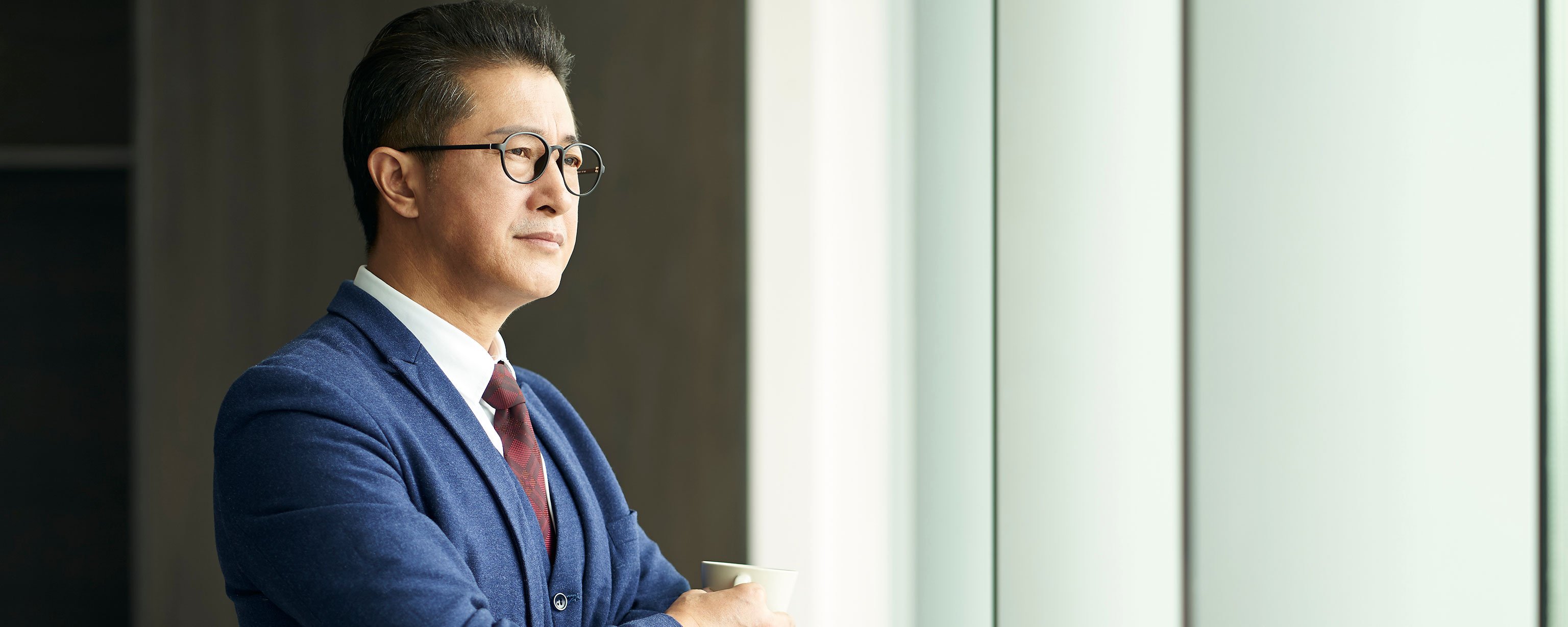 CEOとは？社長・代表取締役との違いや役割、キャリアパスを解説 | ロバート・ハーフ